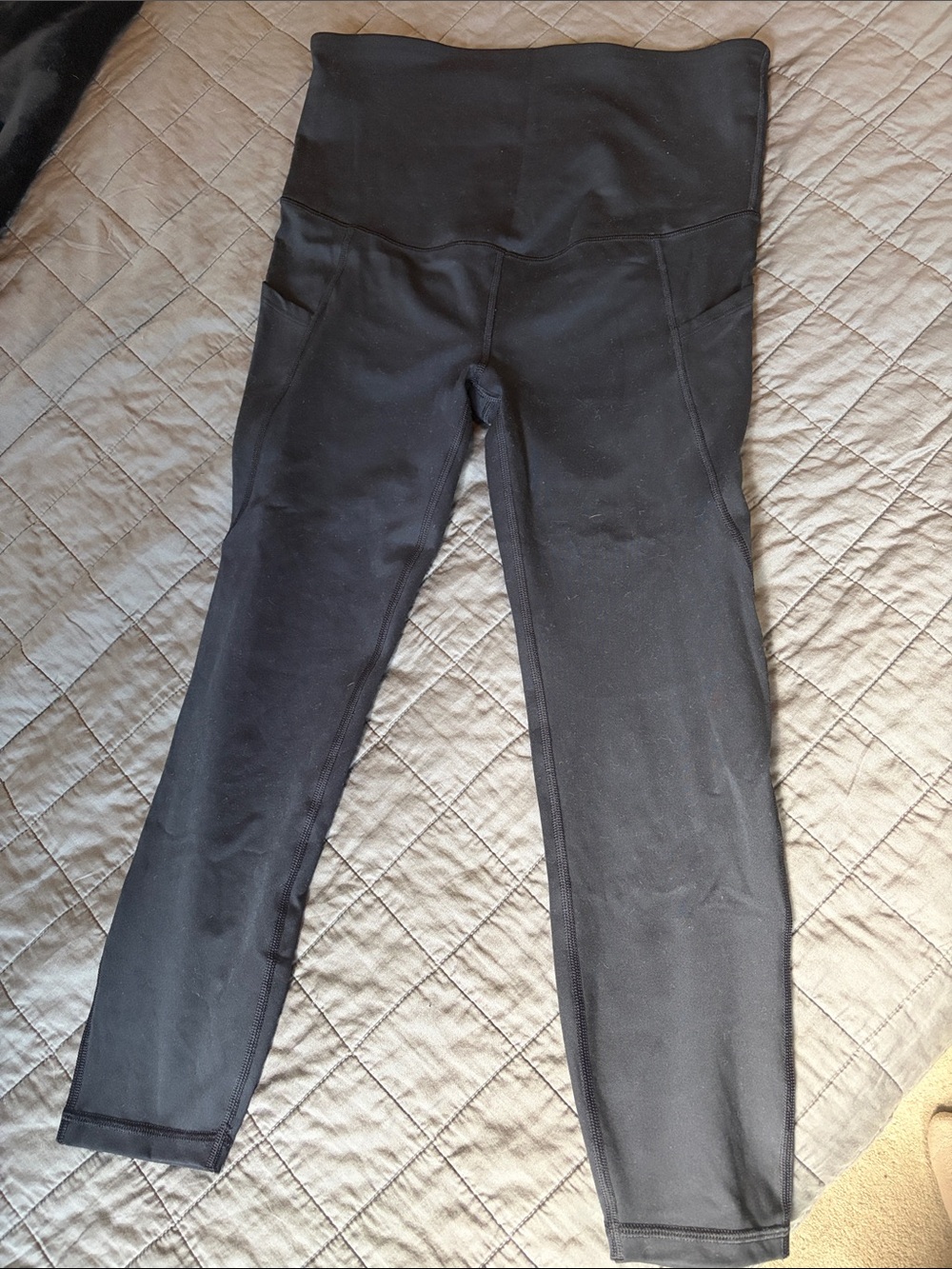 Maternity High-Waist Black Active caLeggings